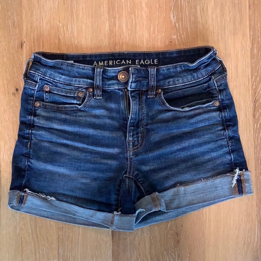 American Eagle women’s jean short
